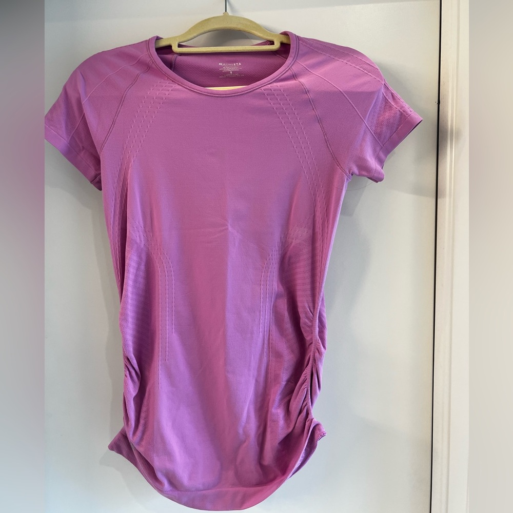 Athleta Momentum Small Top